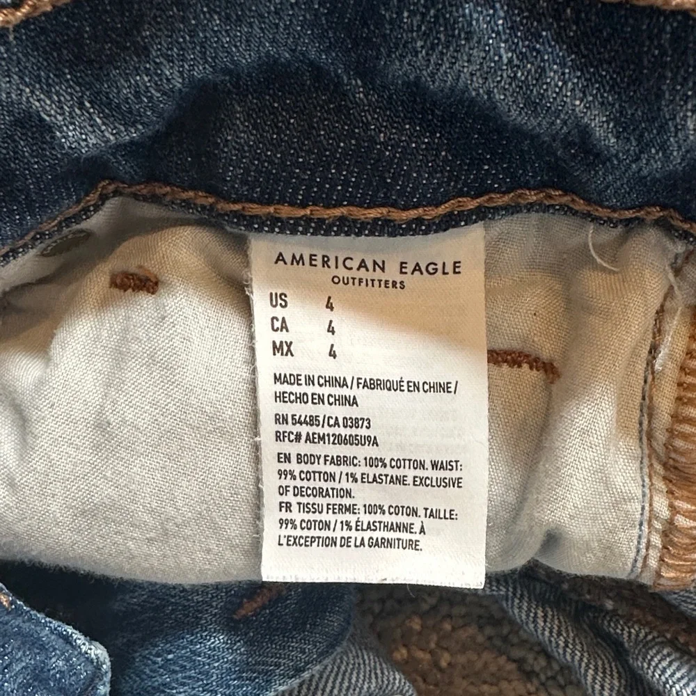 American Eagle Outfitters Blue Ripped Mom Shorts - Picture 5 of 5
